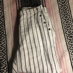 Chicos white linen straight pants blue stripe